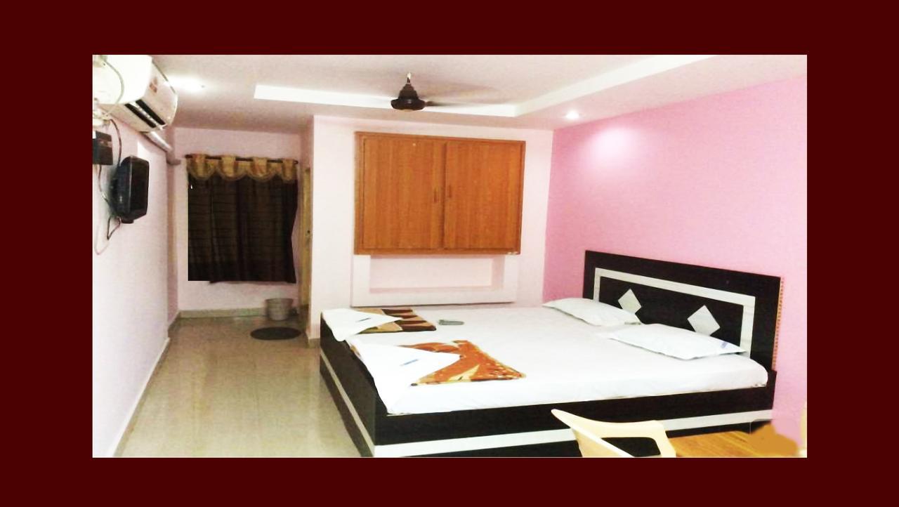 Hotel Upendra Residency Kadapa Екстер'єр фото